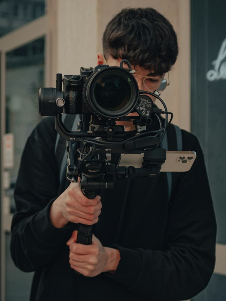 Vertical video being filmed for Reels, TikTok and Shorts